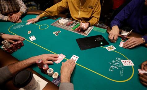 Agressivo De Jogo De Poker Estilo