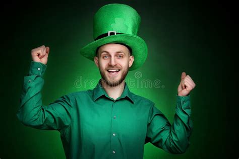 Green Hat Man Bodog